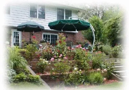 Dorchester House Bed & Breakfast Niagara Falls
